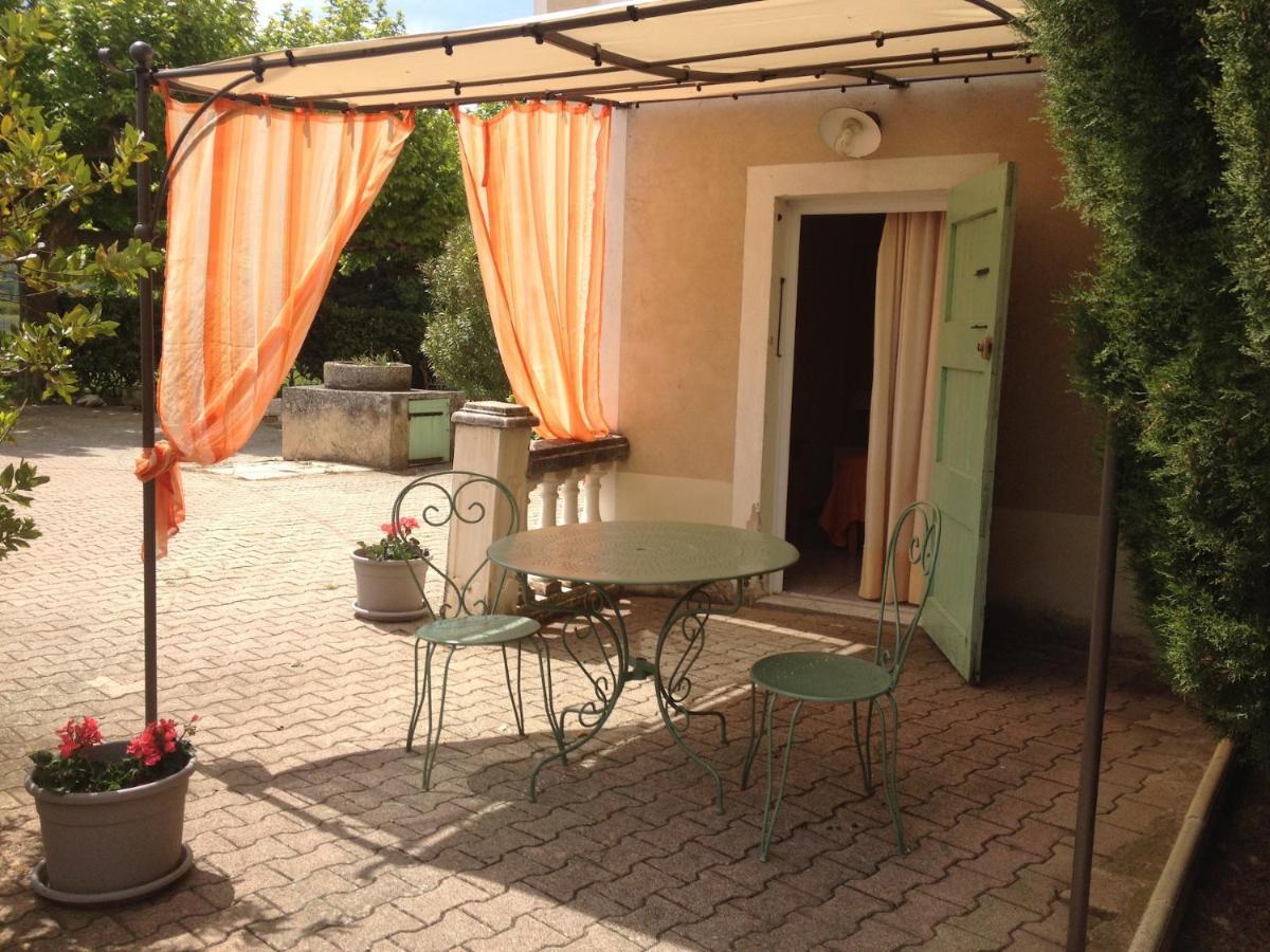 Mas La Cigaliere Bed & Breakfast Venasque Exterior photo