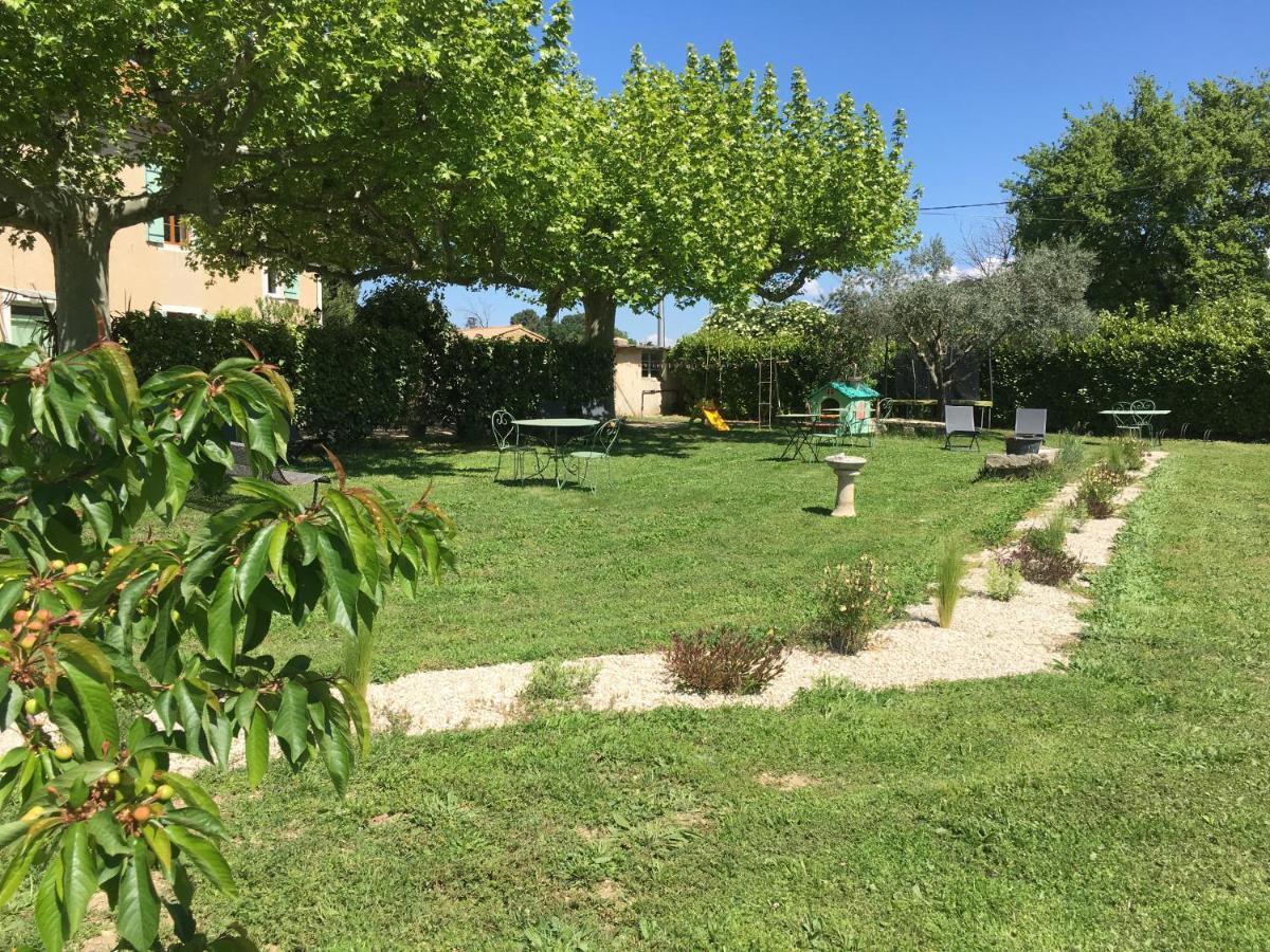 Mas La Cigaliere Bed & Breakfast Venasque Exterior photo